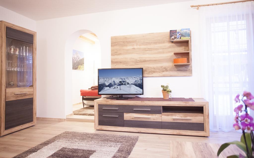 Alp Chalet Appartement Kappl  Ruang foto